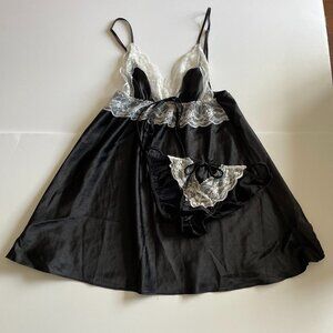 Victoria's Secret Two-Piece Black & White Chemise Size Small